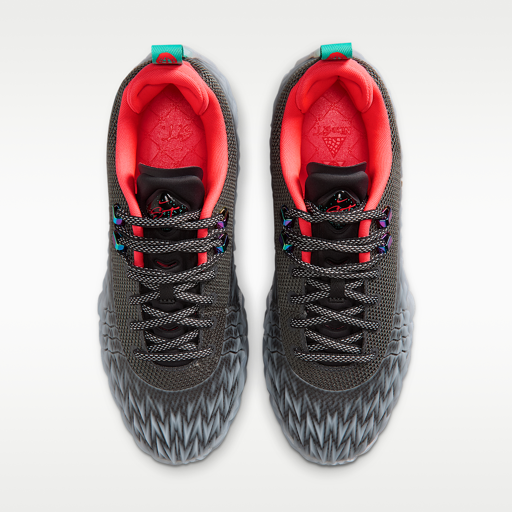 シューズ(男性用) Nike ST Charge EP \