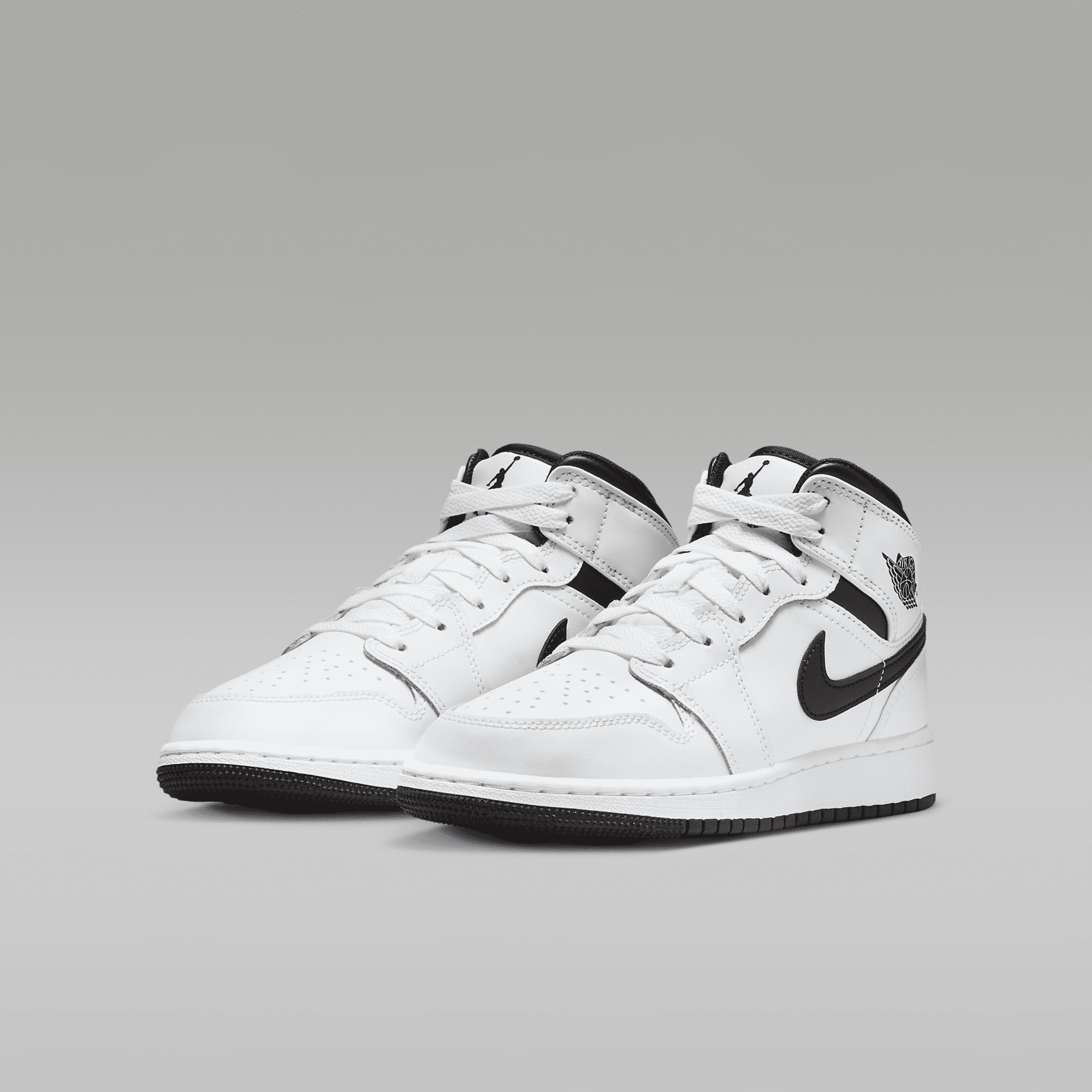 AIR JORDAN 1 MID GS (WHITE/BLACK-WHITE-BLACK) | eBay