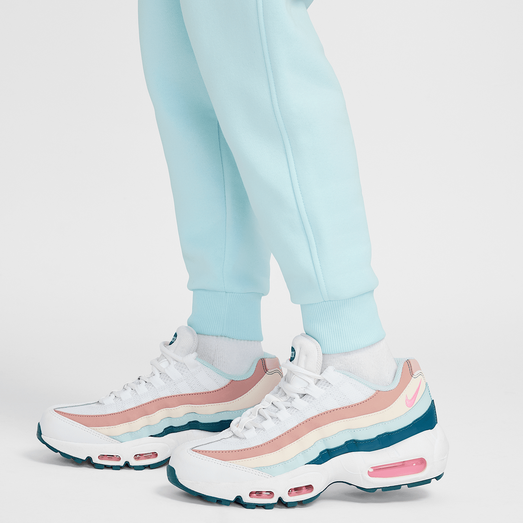 Nike Sportswear Club Fleece Big Kids' Joggers (Glacier Blue/White